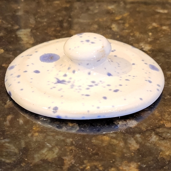 Nell Cole Graves - J.B. Cole Seagrove, NC White and Blue Sugar Bowl 1994 Age 85 - Picture 12 of 16